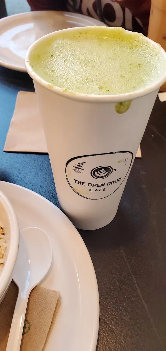 Sweetened Matcha with Oatmilk