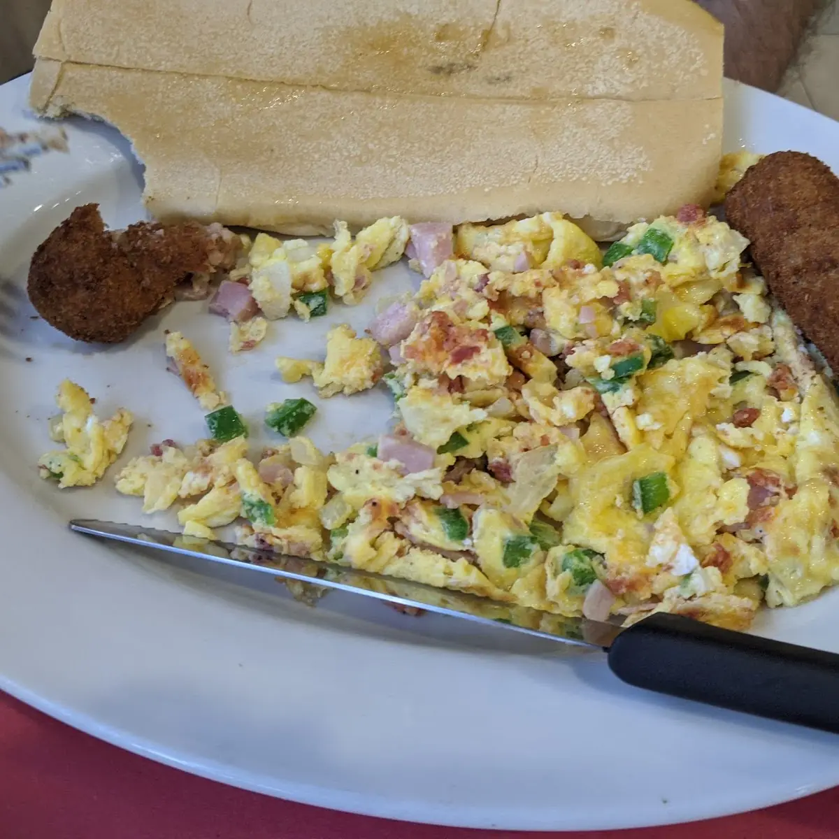 Steak with Two Eggs Scrambled / Bistec Con Dos Huevos Revueltos