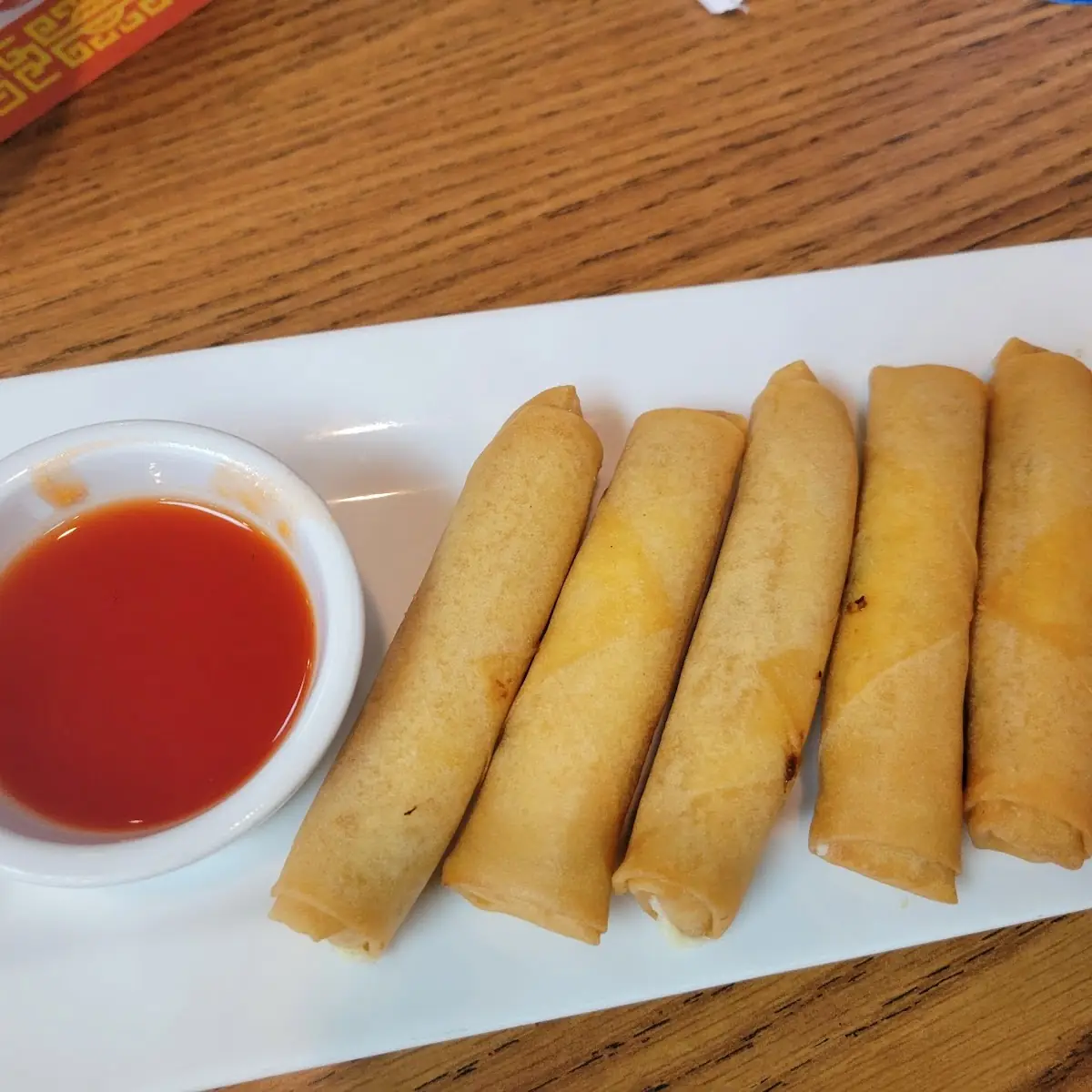 Cheese and Shrimp Rolls