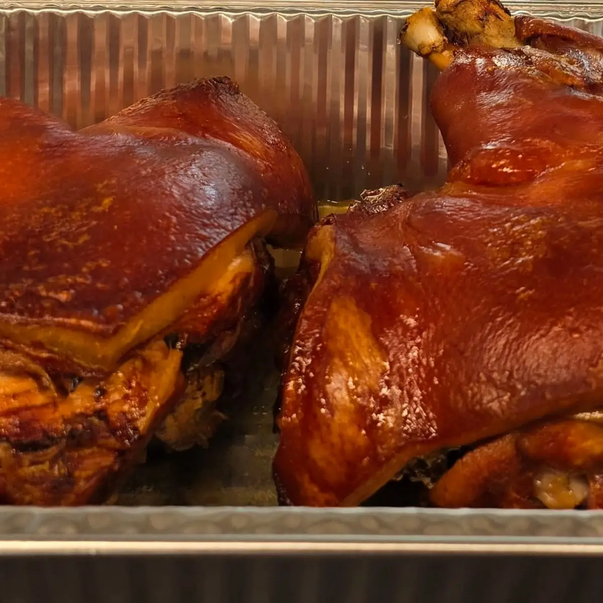 Lechon Asado Con Mojo