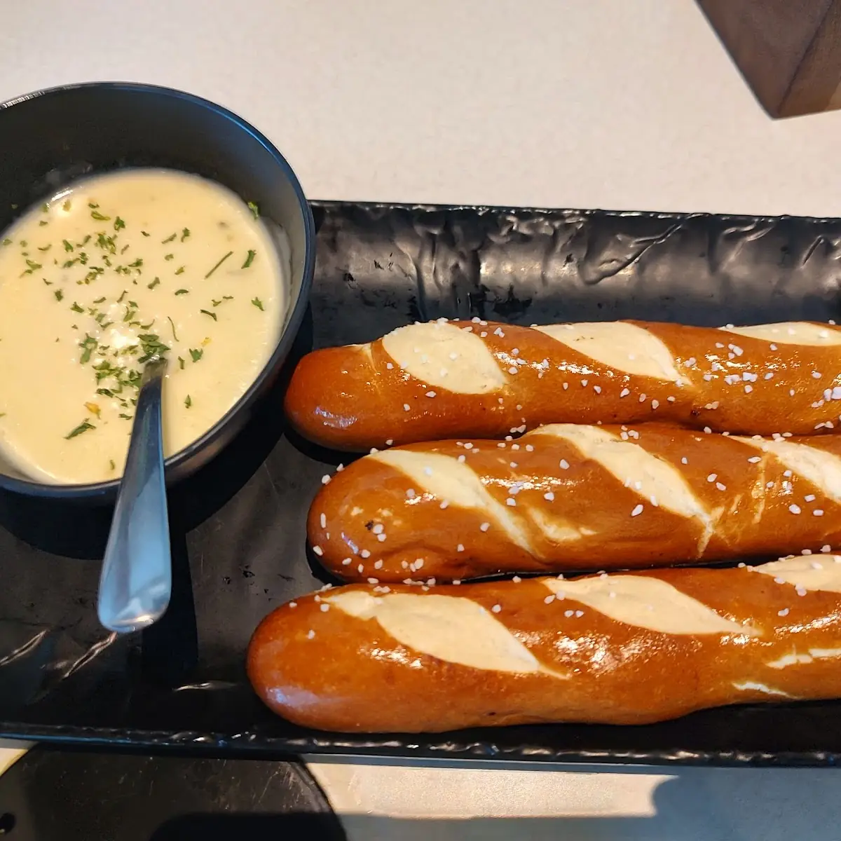 Pretzels and Cheese Dip