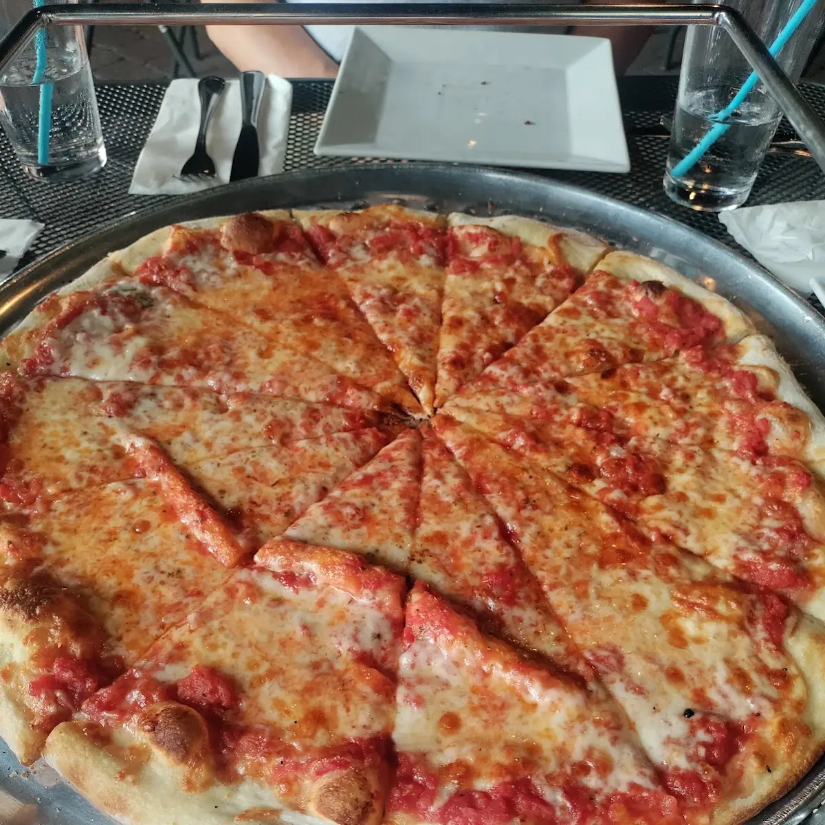Mac & Cheese Pizza