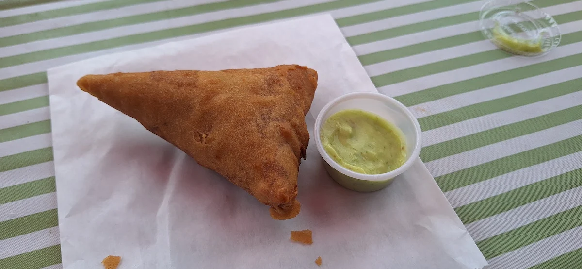 Golden Fried Samosa with Sauce
