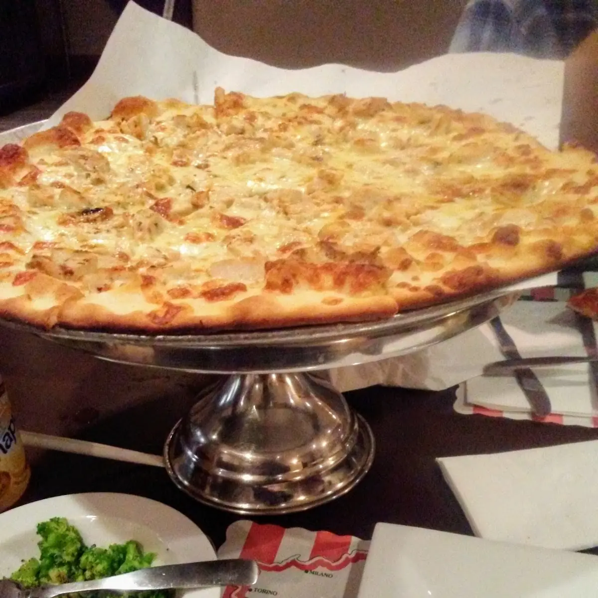 Grilled Chicken with White Sauce