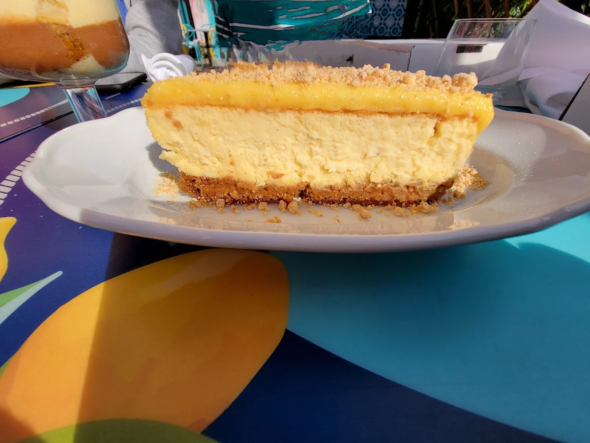Lemon Cheesecake