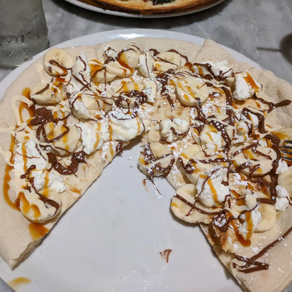 Banana & Nutella Pizza