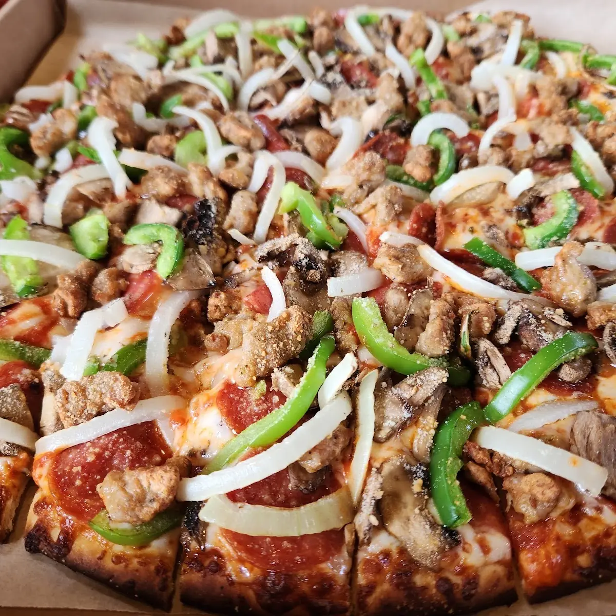 Deluxe Pizza