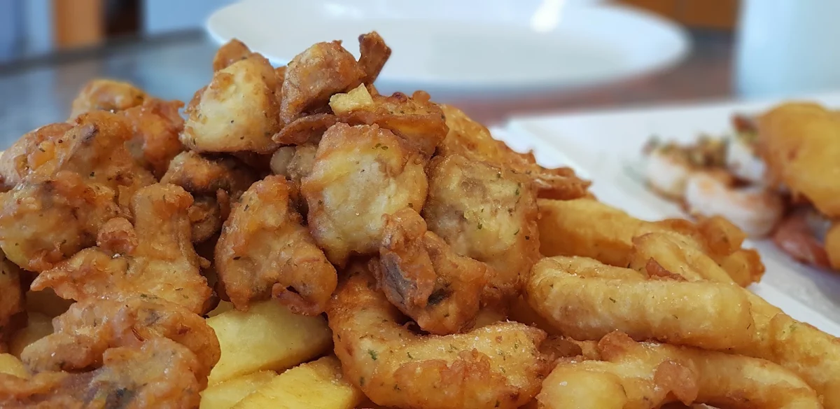Battered Mussel, Silvio's Fish & Chips