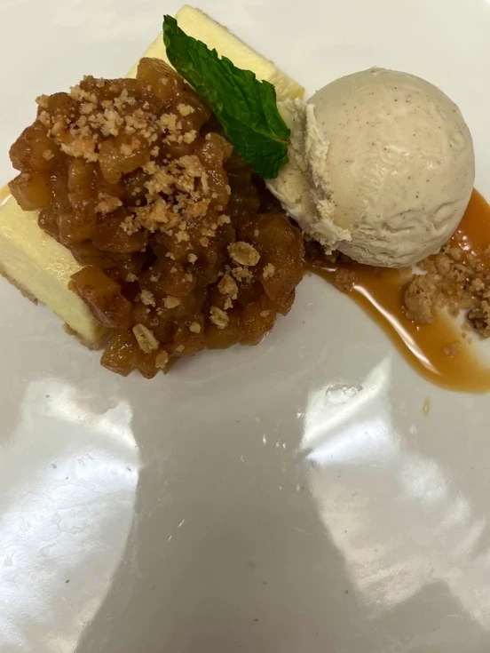 Apple Pie Cheesecake