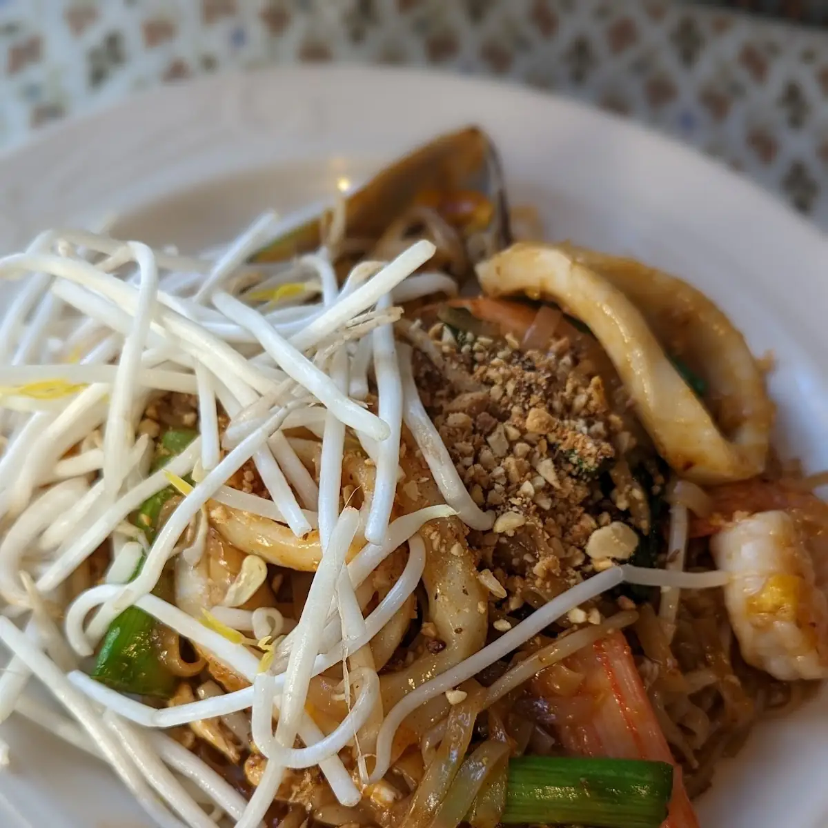 Phad Thai with Seefood
