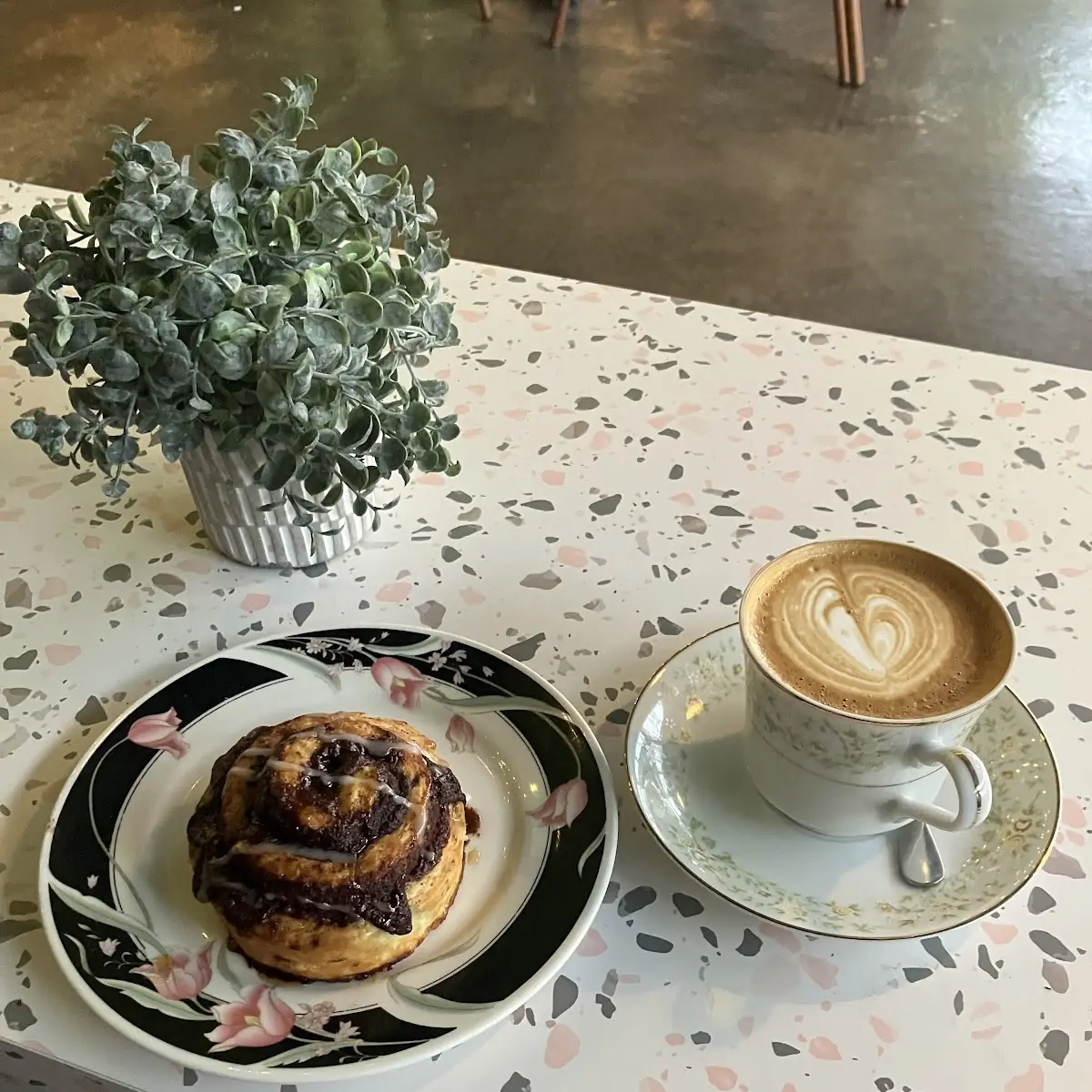 Cinnamon Roll & Latte