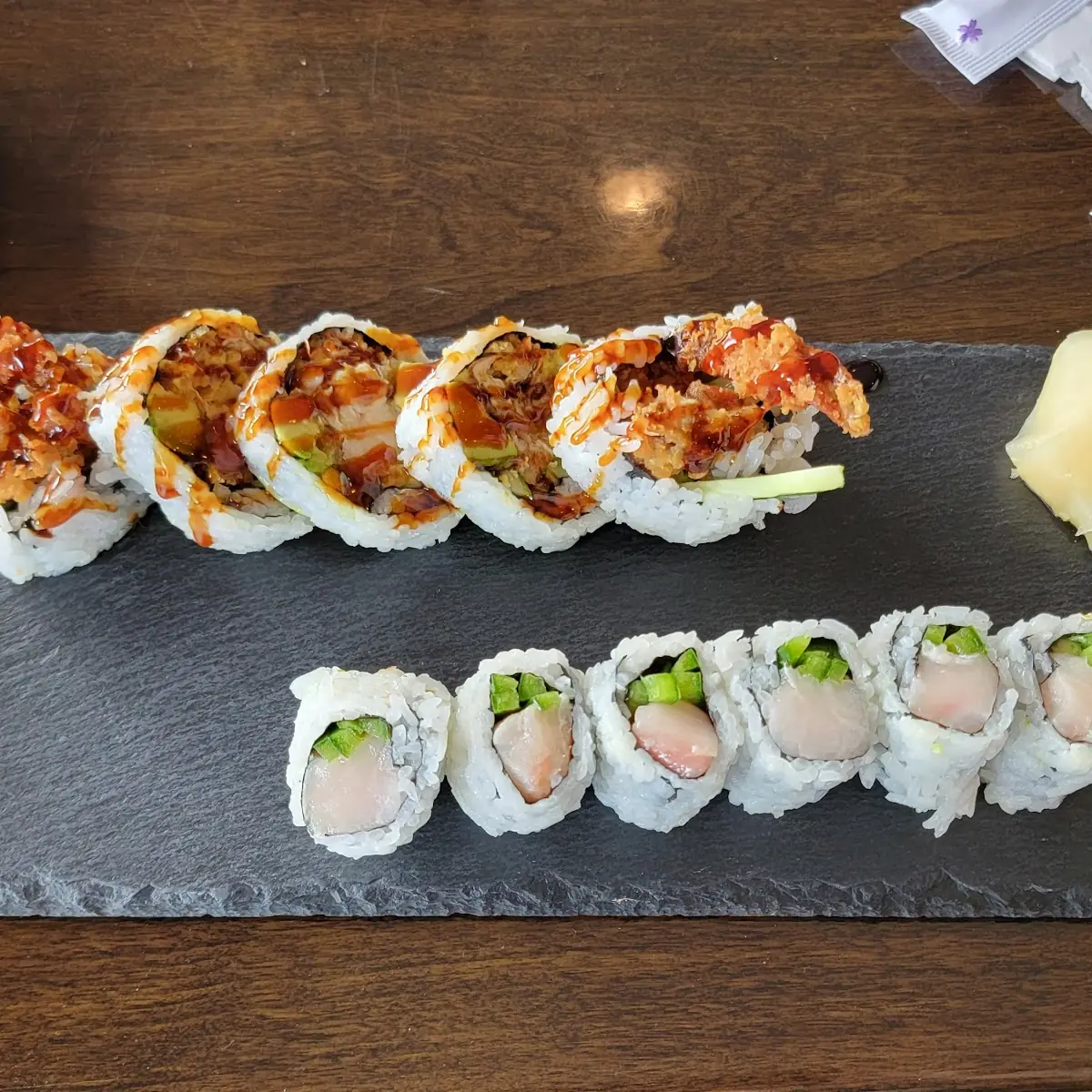 Yellowtail Scallion Roll