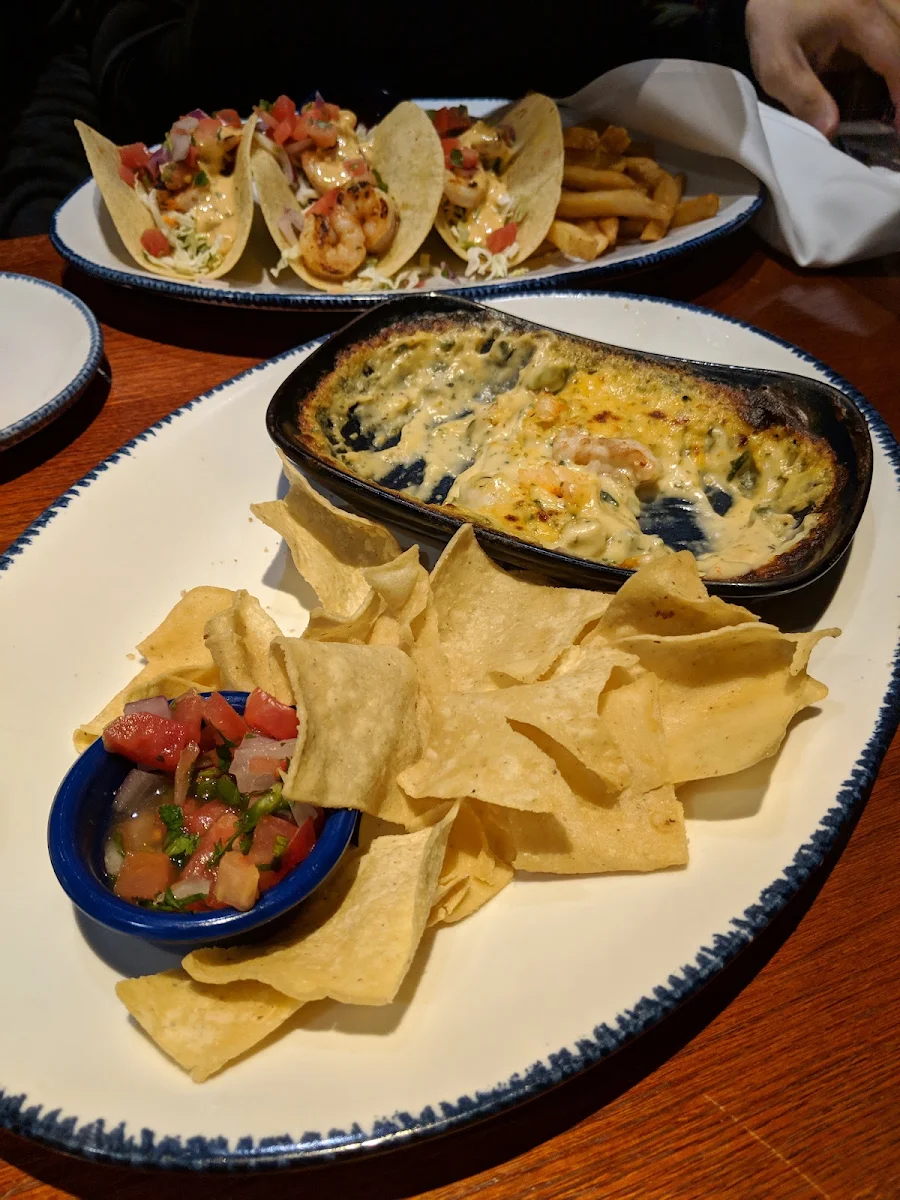 Crab Queso Platter