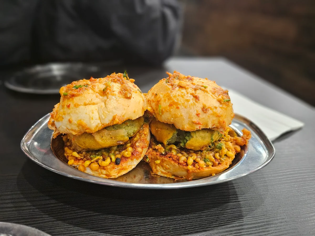 Masala Vada Pav 2 pcs, Mumbaiyaa Street Foods - Pure Vegetarian