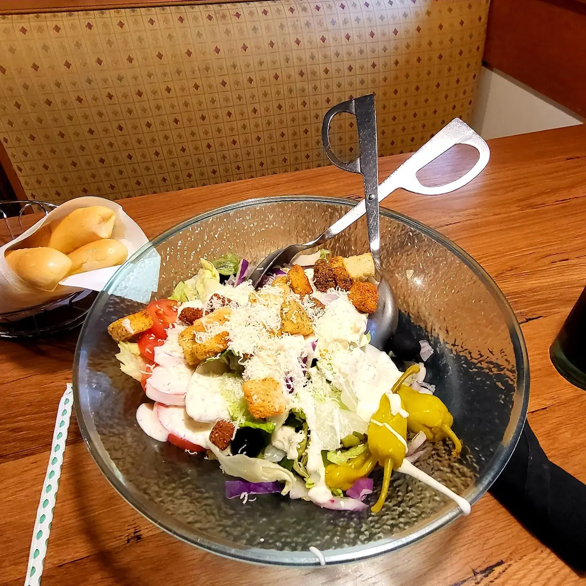 Salad and Bread Sticks