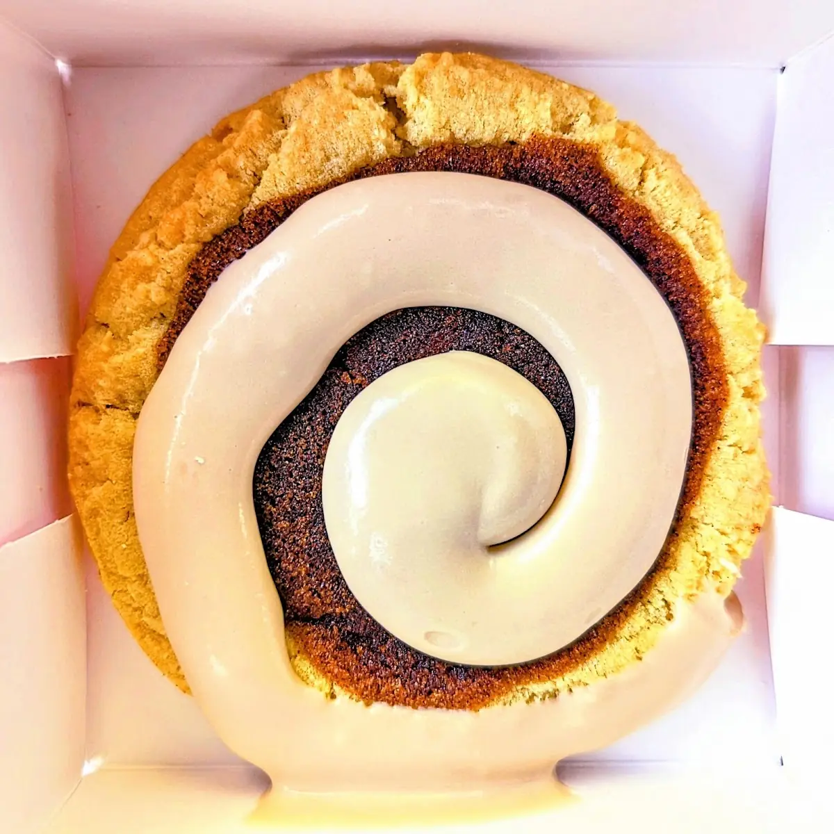 Maple Cinnamon Roll Cookie