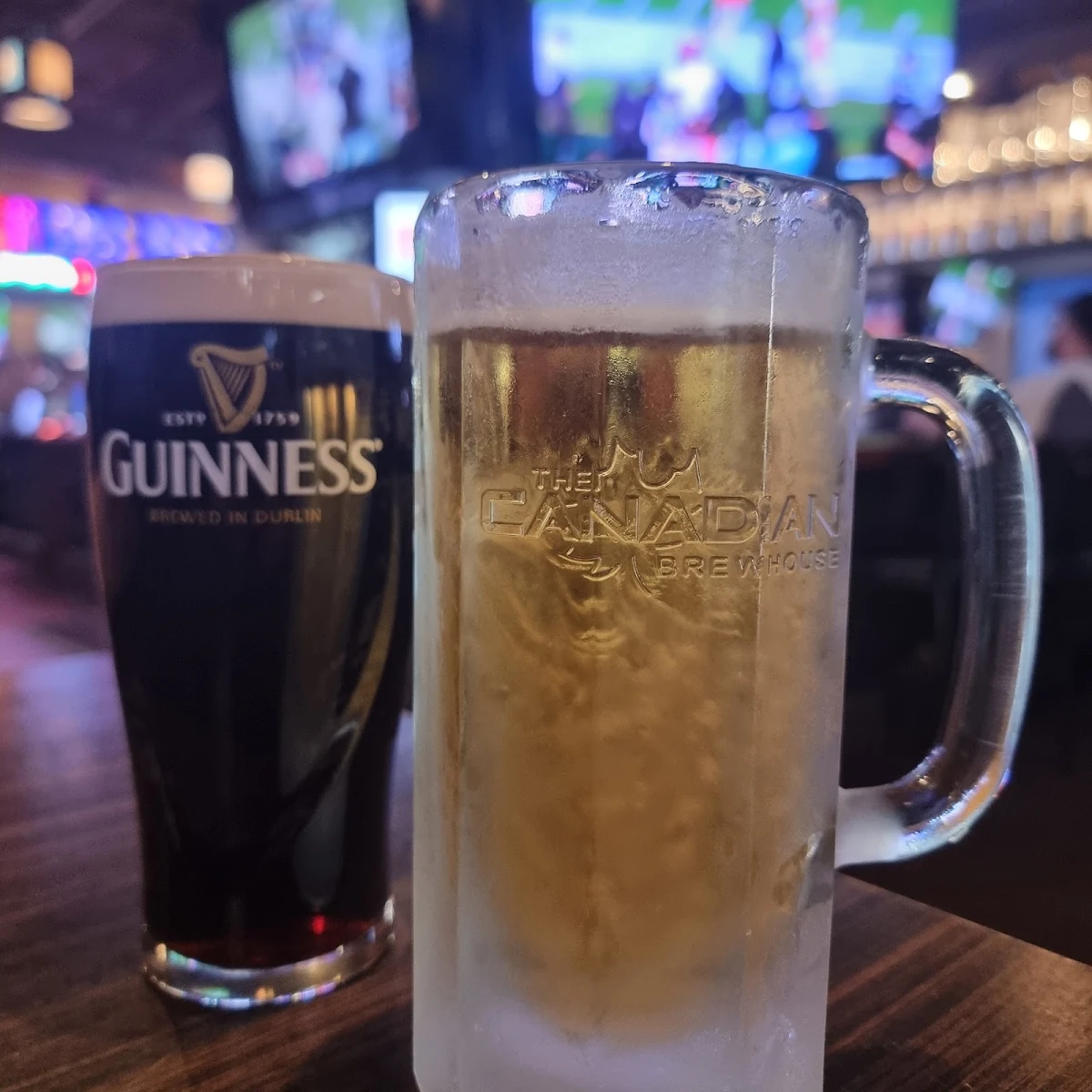 Gunnes and Coors Light Pint