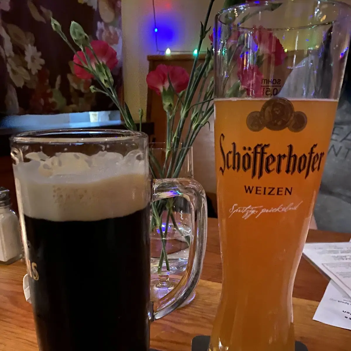 Schwarzbier Draft Beer and Schofferhofer Grapefruit Radner