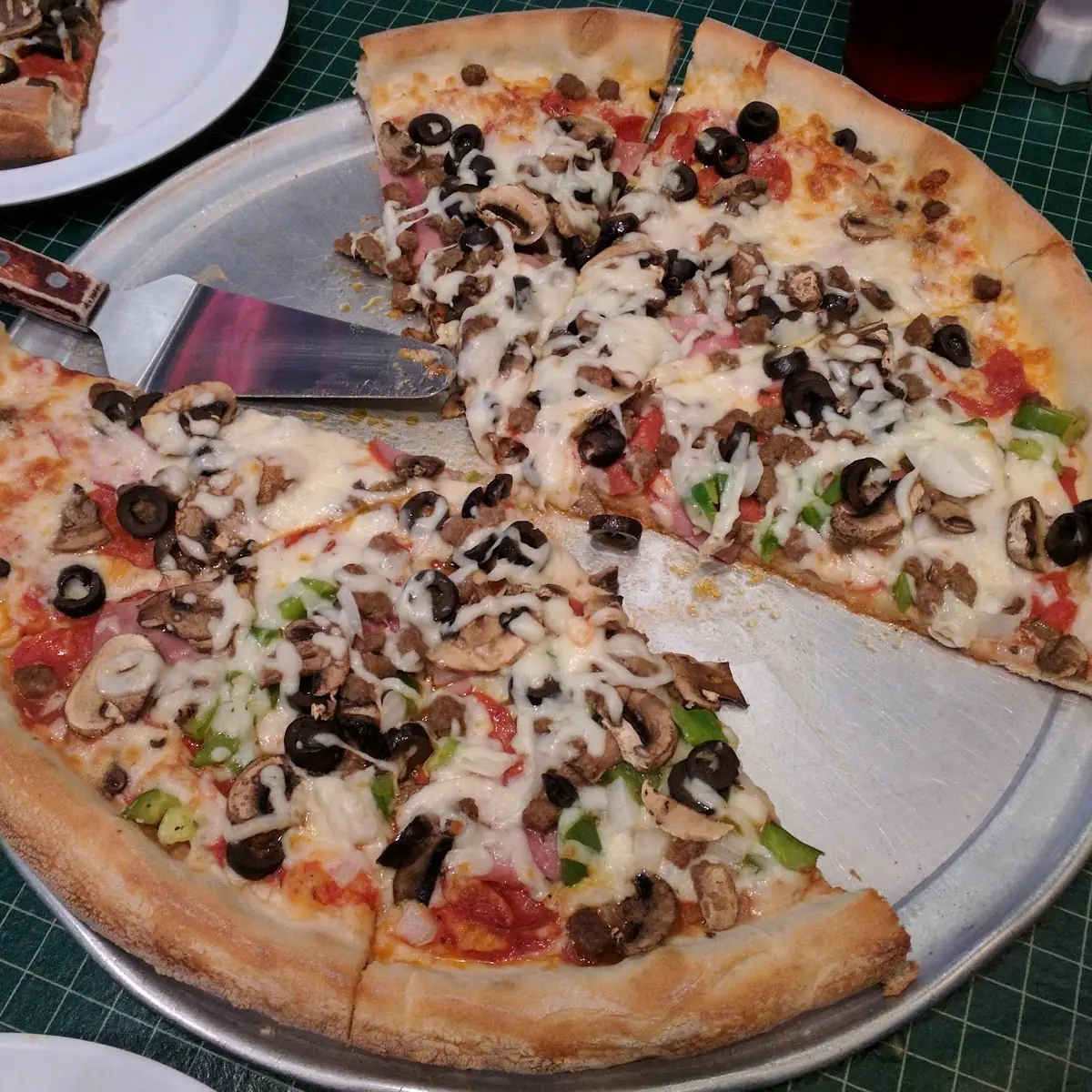 Vito's Supreme Pizza