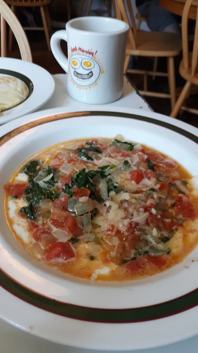 Spinach with Cheesy Grits