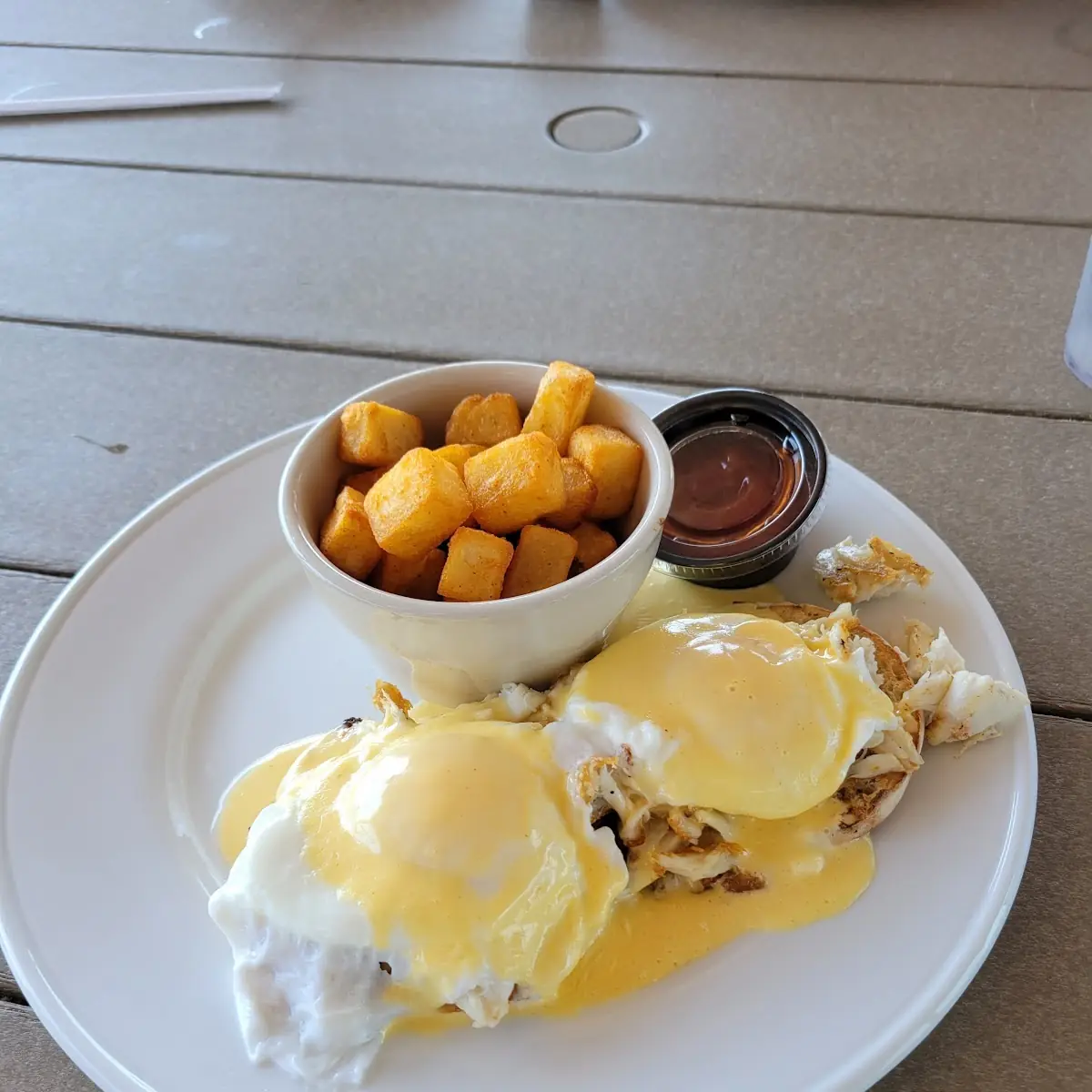 Crab Benedict