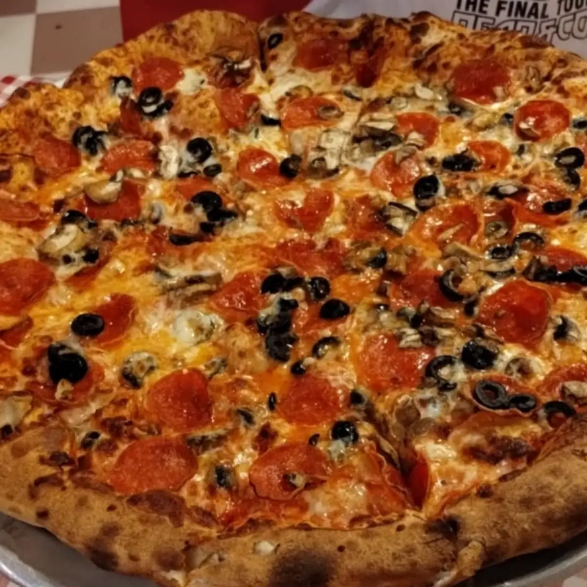 18 Pepperoni Pizza