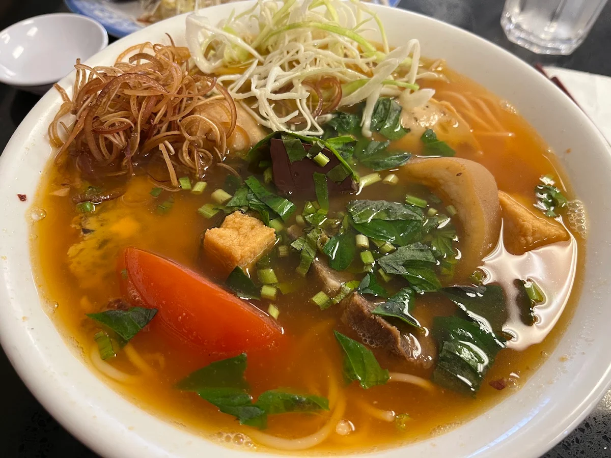 Bun Rieu, Pho Binh Minh