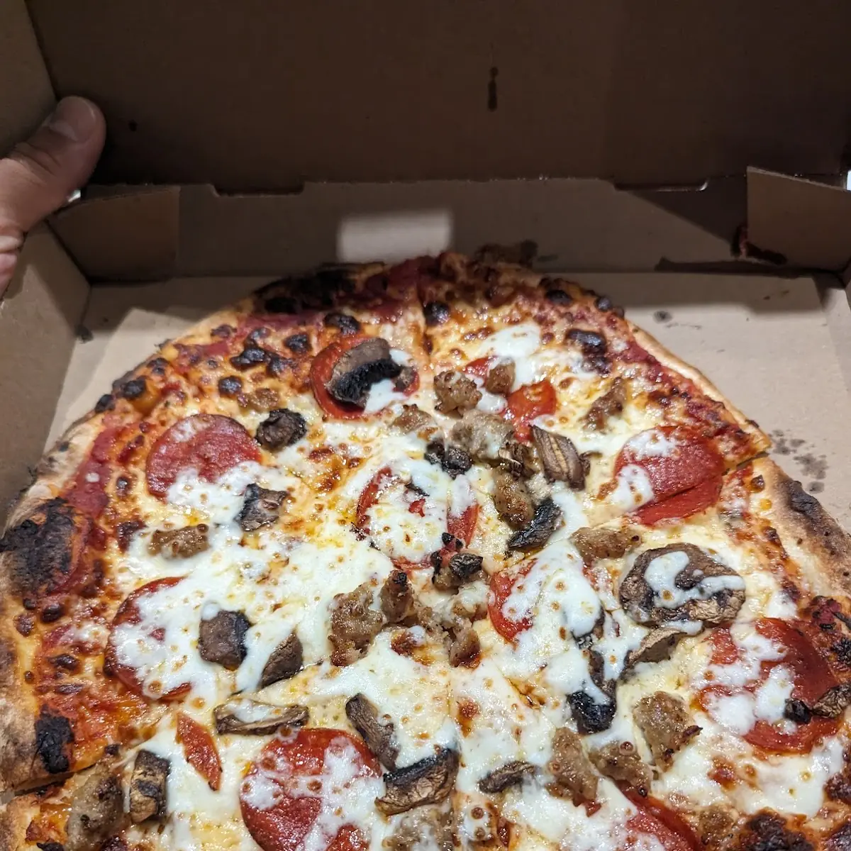 Pepperoni & Mushroom Pizza