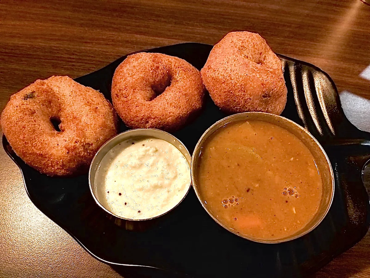 Medu Vada, Annalakshmi Mississauga - South Indian Vegetarian Restaurant