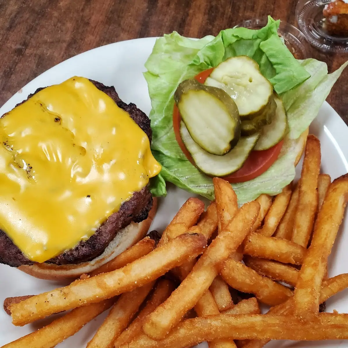 Cheeseburger Deluxe