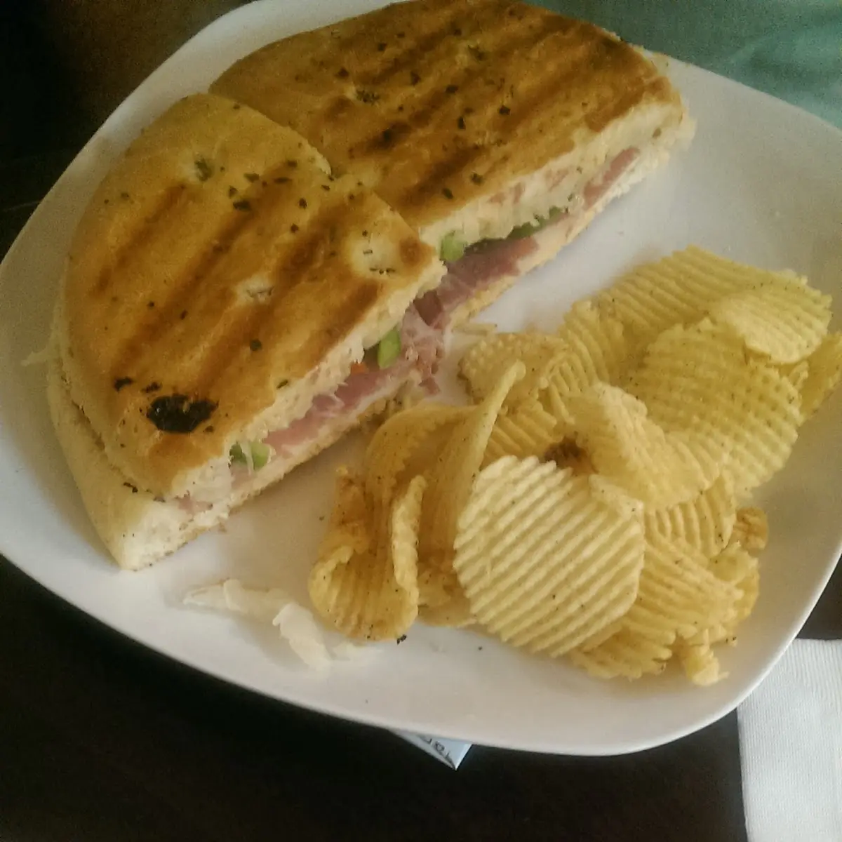 Reuben Sandwich with Chips