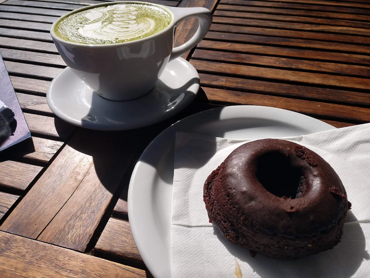 16 Oz Matcha Latte