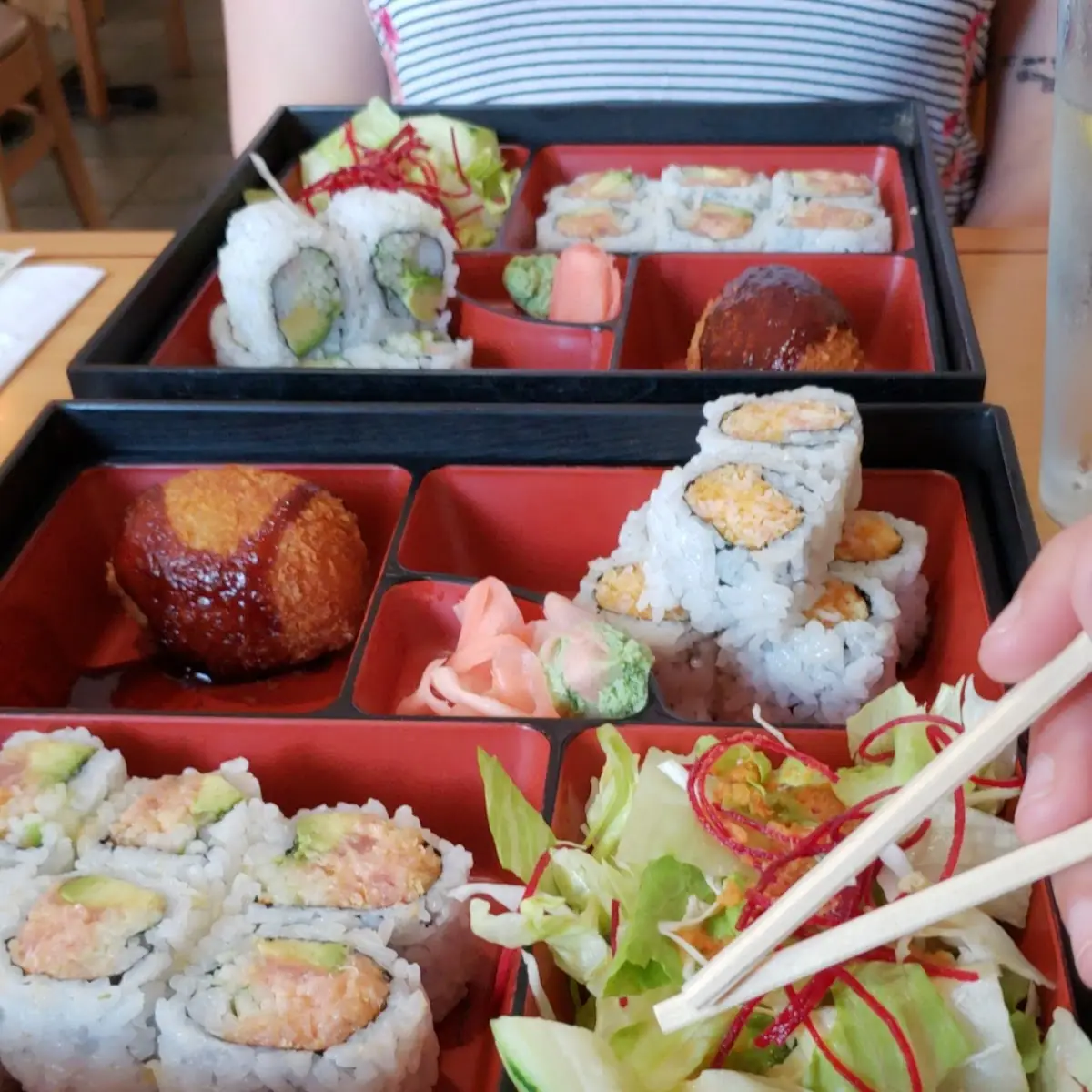 2 Roll Lunch Combo California Roll & Spicy Crab Roll