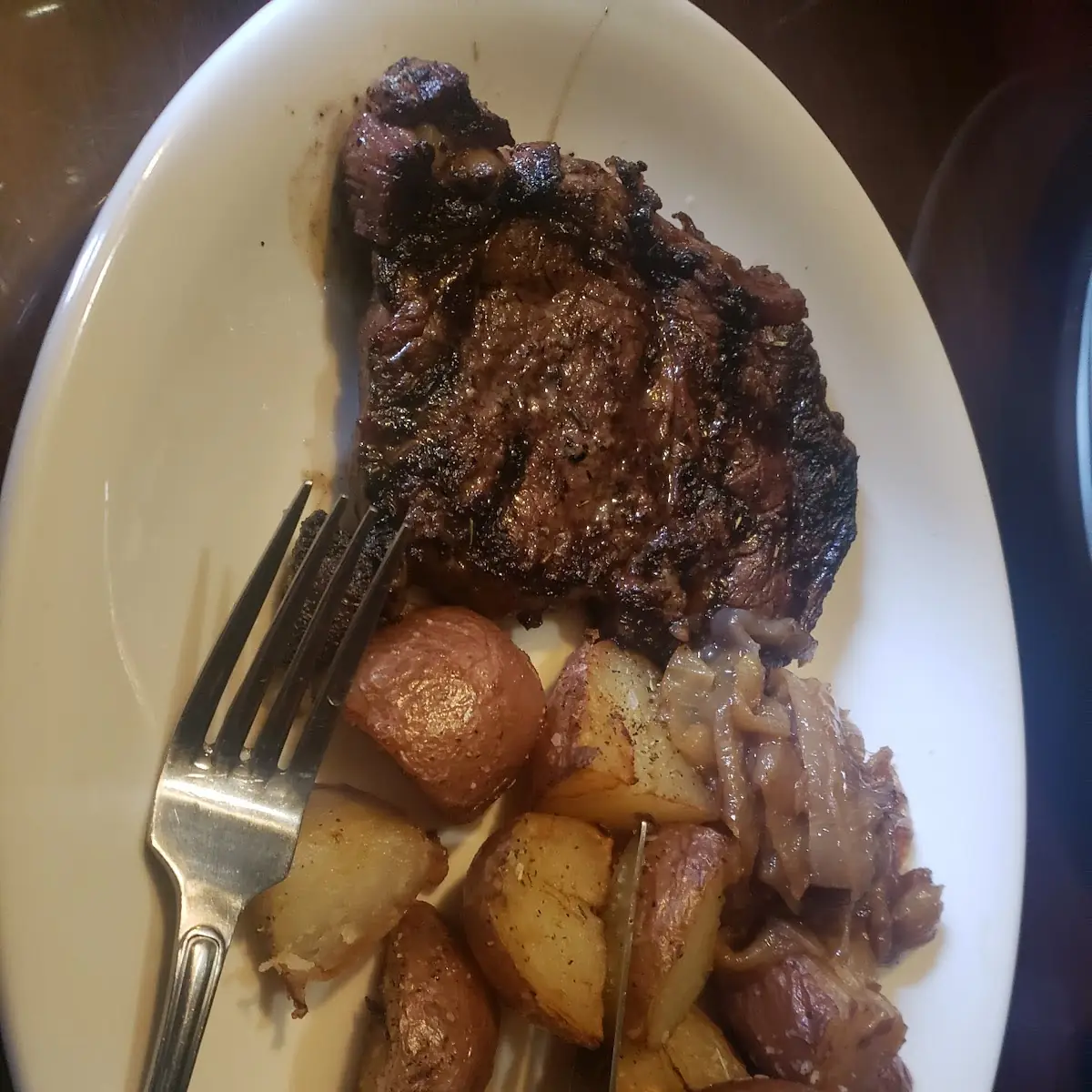 Premier Steak with Roasted Red Potatoes