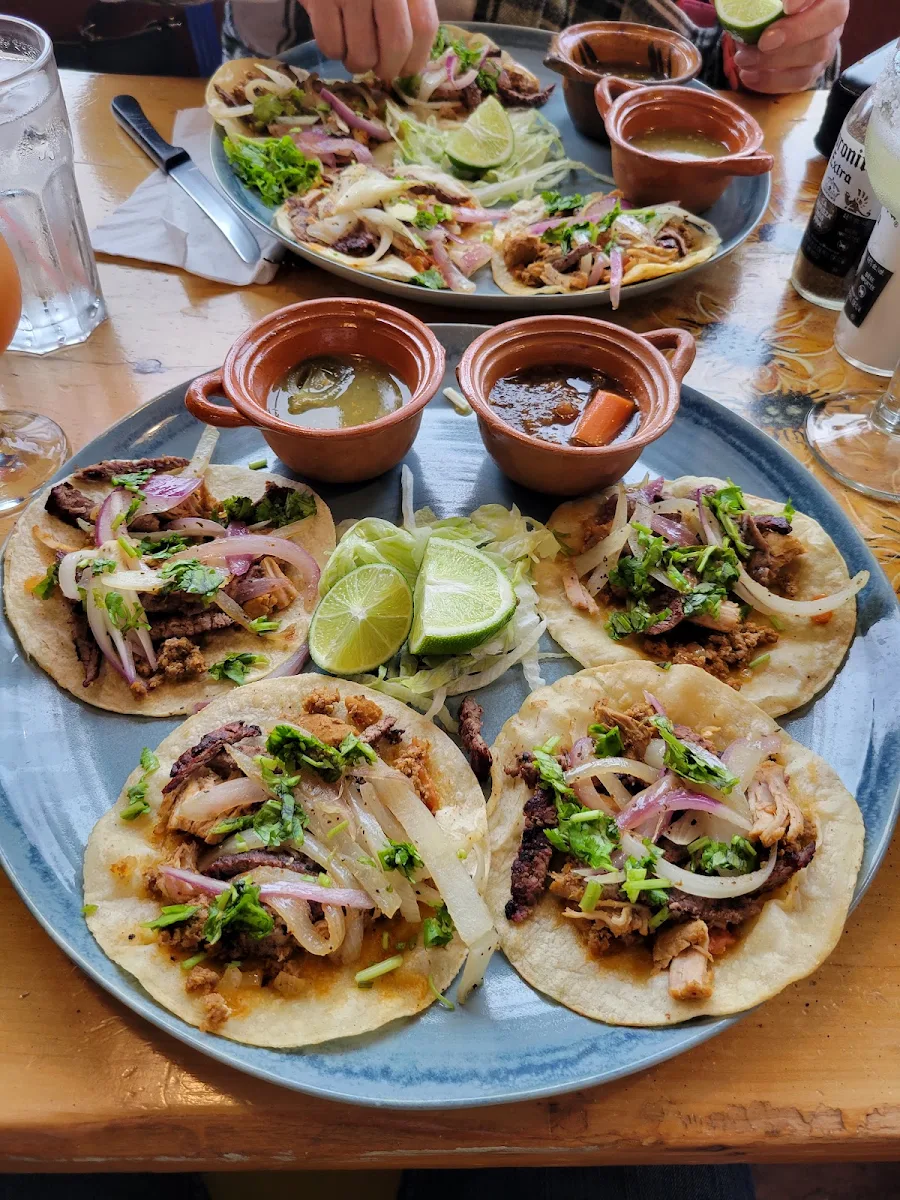 Birria Tacos mmmmm, Sol De Acapulco Restaurante