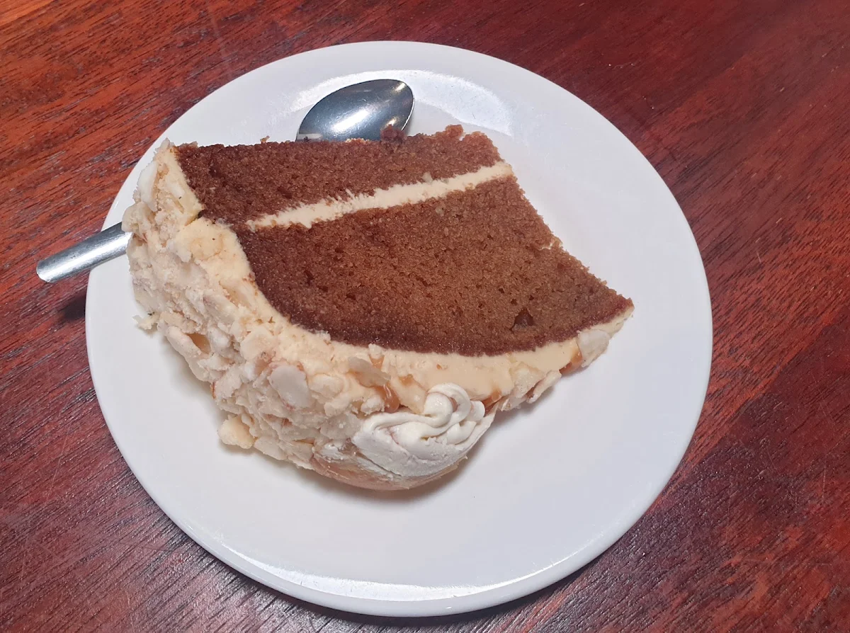 Banana and Caramel Cake