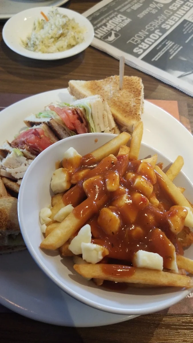 Club Sandwich Poulet Poutine, Restaurant Normandin Lévis