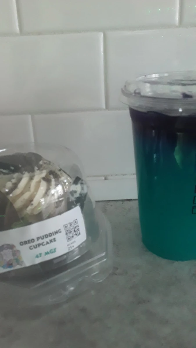 Oreo Pudding Cupcake and Electric Blue Lemonade