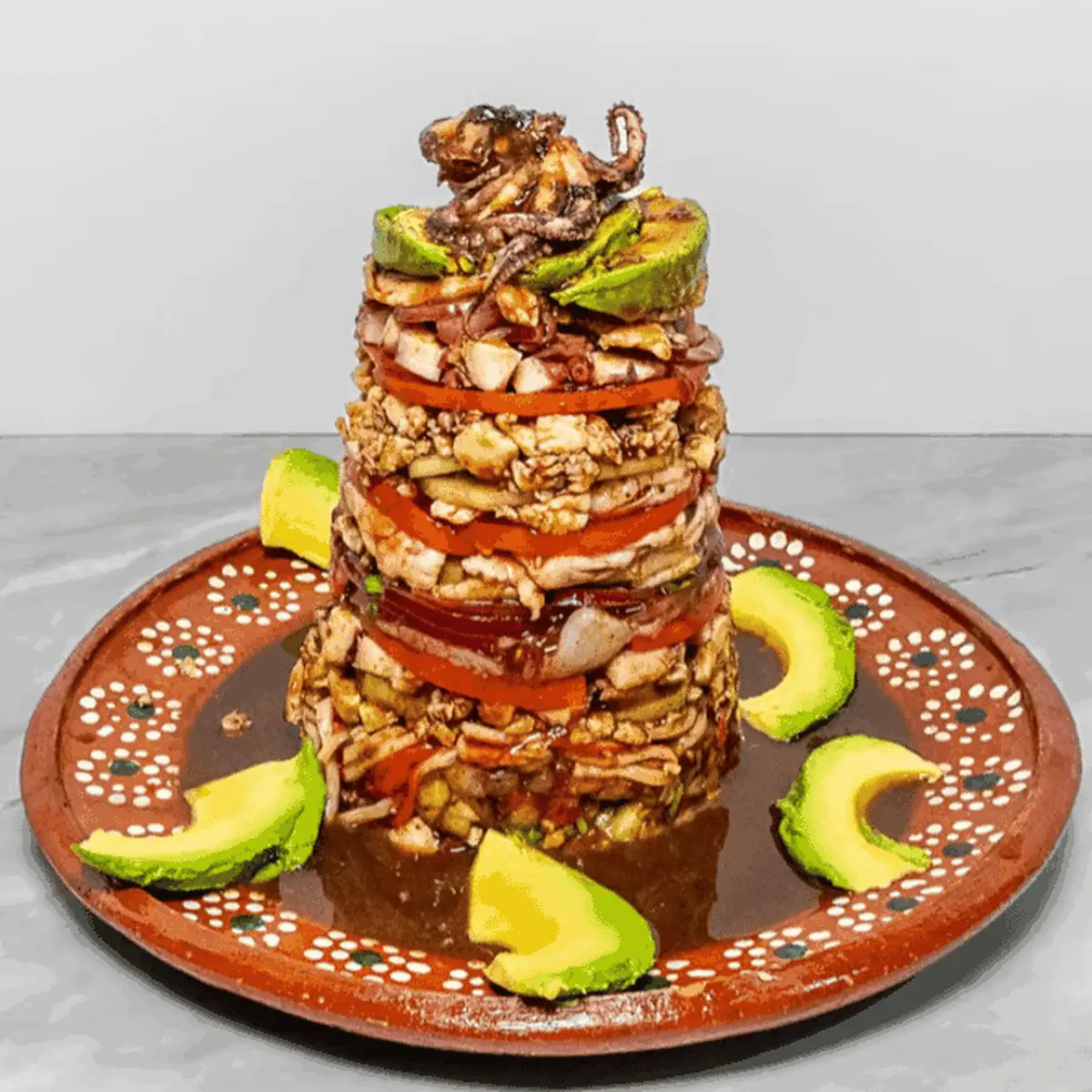 Torre de Mariscos En Salsa Negra
