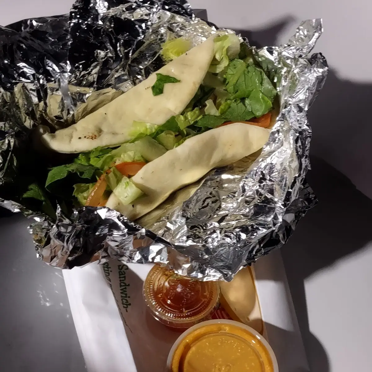 Garlic Chicken Pita