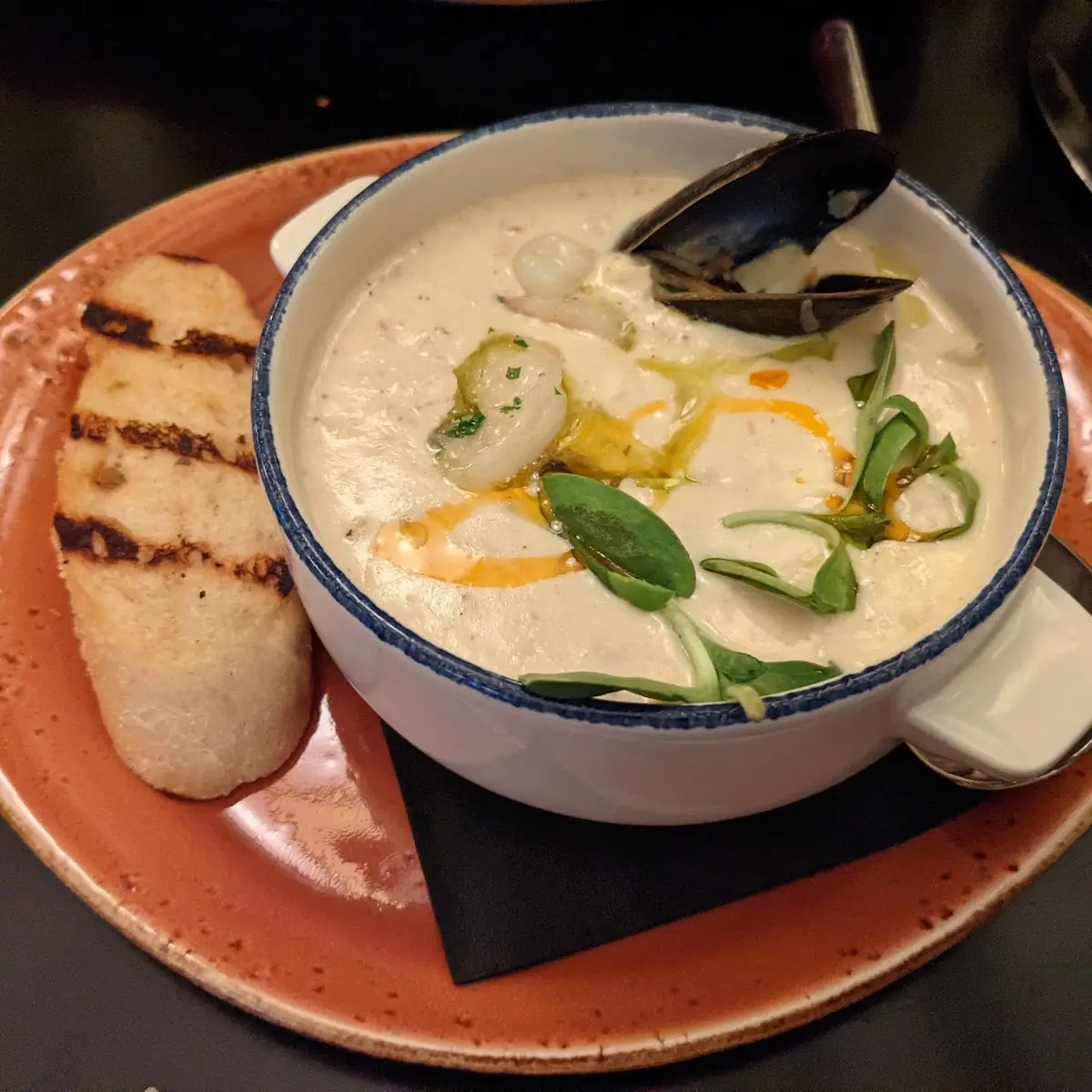Algonquin Chowder, Braxton's