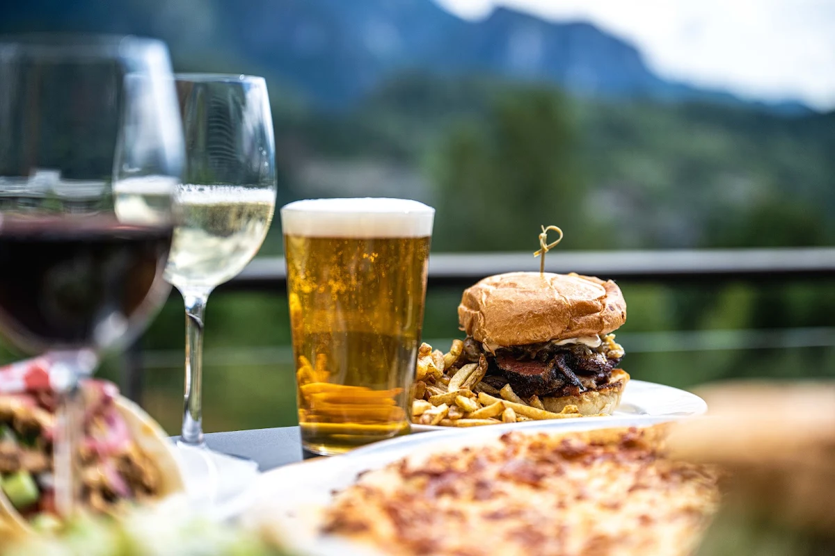 Highlights, Routes Eatery