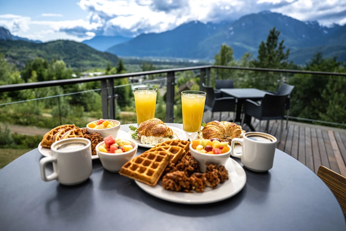 Highlights, Routes Eatery