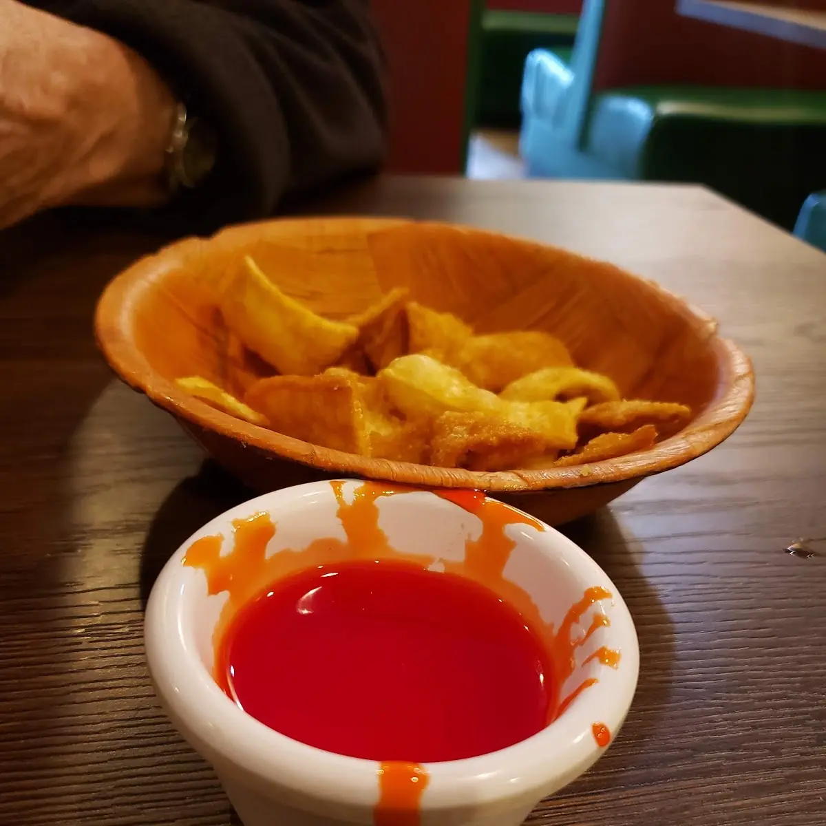 Fried Wonton Wrapper with Dipping Sauce
