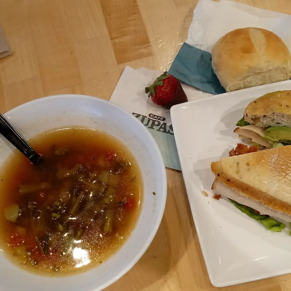 try2combo Turkey Avacado Club and Chickpea Vegetable Soup