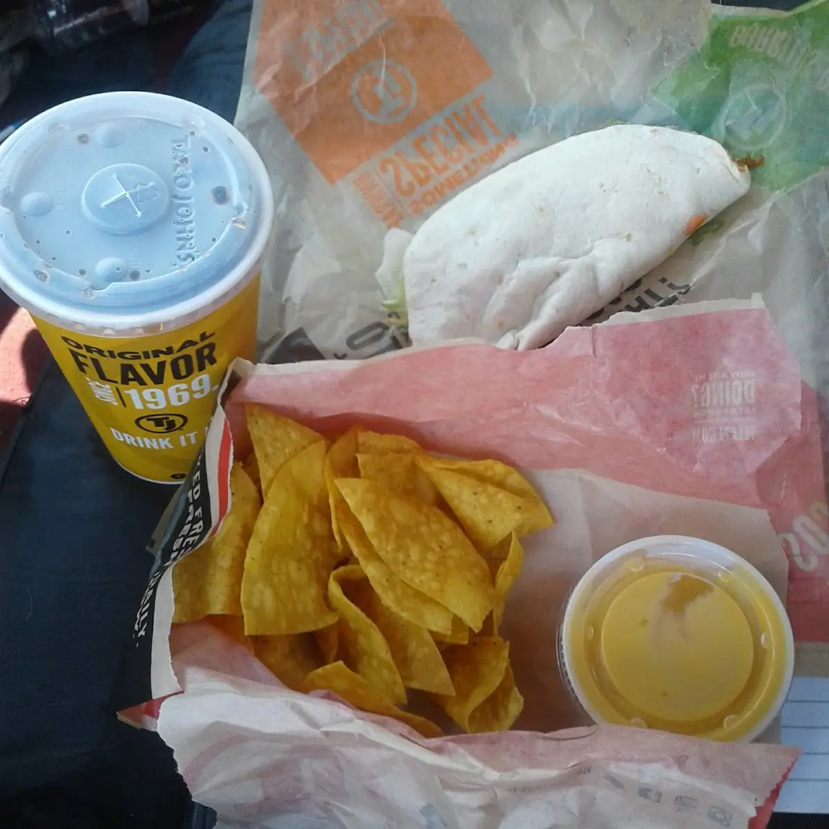 Soft Shell Taco Nachos and Drink