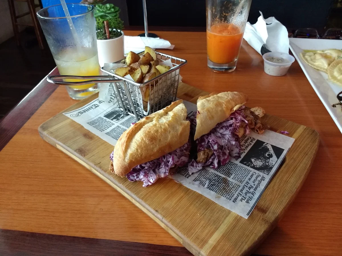 Pull Pork Sandwich