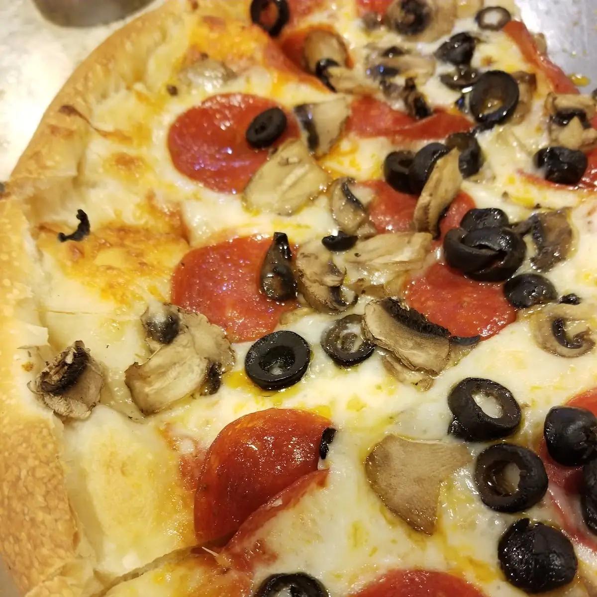 Regular Crust Pizza