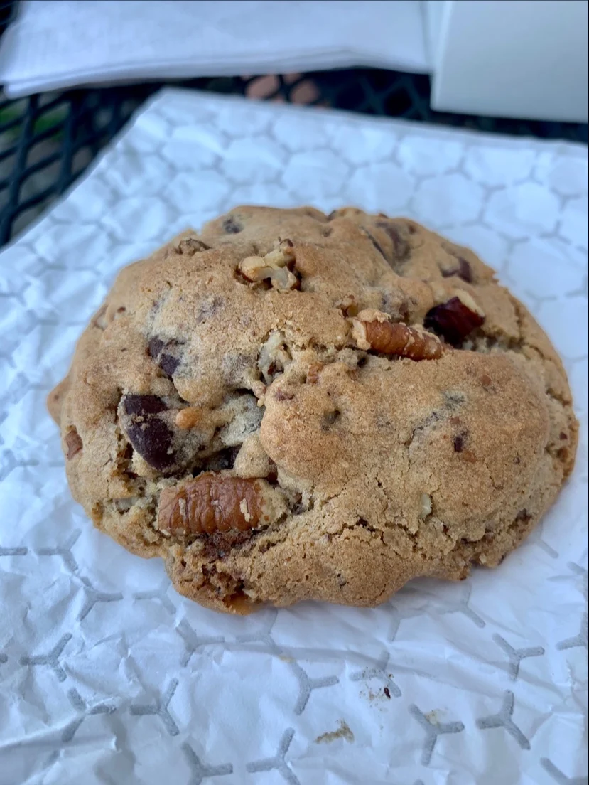 Chocolate Chip Cookie