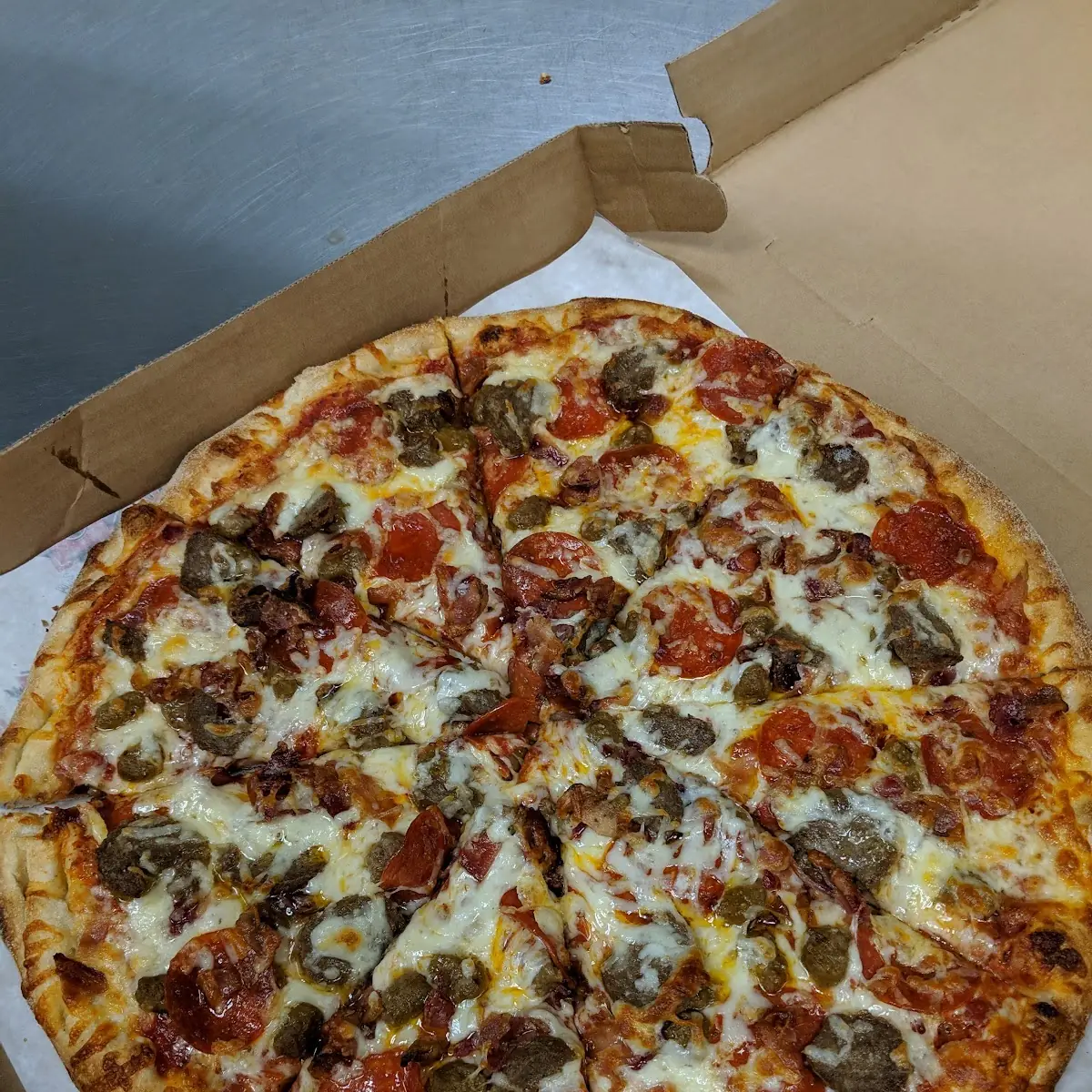 Jumbo Roast Beef Pizza